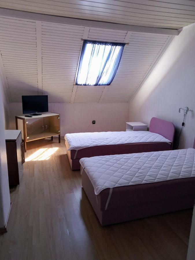 Ket Cseresznye Vendeghaz Siofok Exterior photo